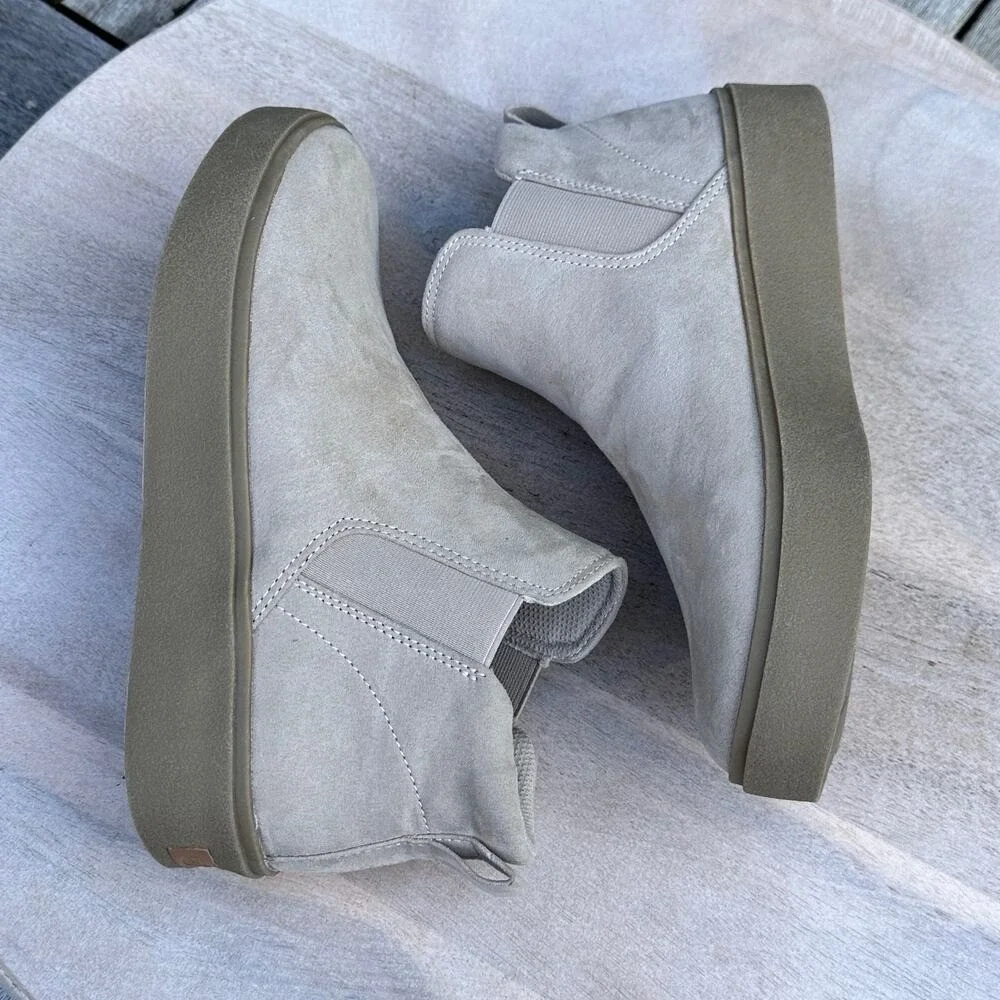 Dr. Scholl's Madison Womens Sneaker Boots Size 7 Taupe Microfiber Slip On